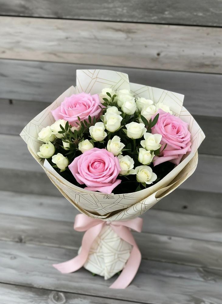 Букет цветов из: Розы в Томске
