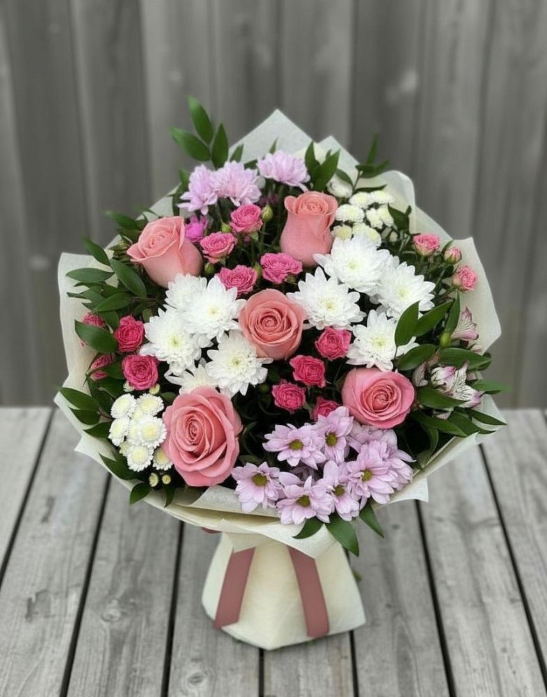 Букет цветов из: Альстромерии, Гвоздики, Розы и Хризантемы в Томске