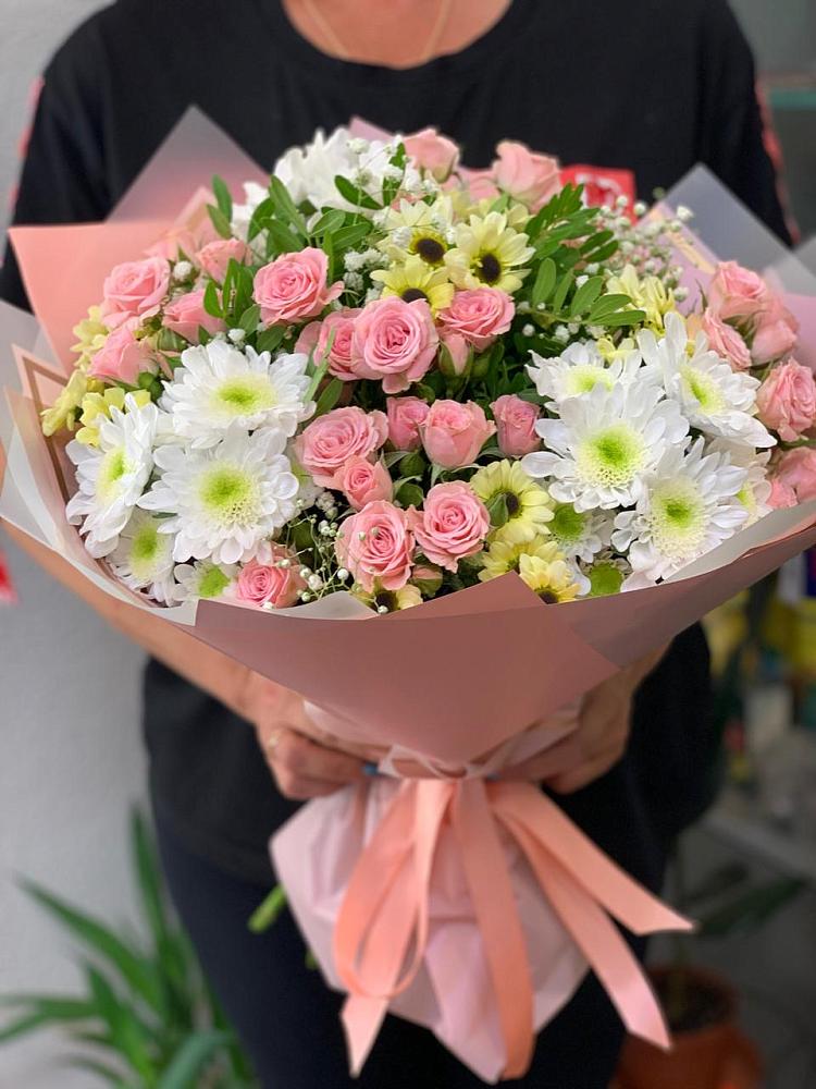 Букет цветов из: Розы и Хризантемы в Томске