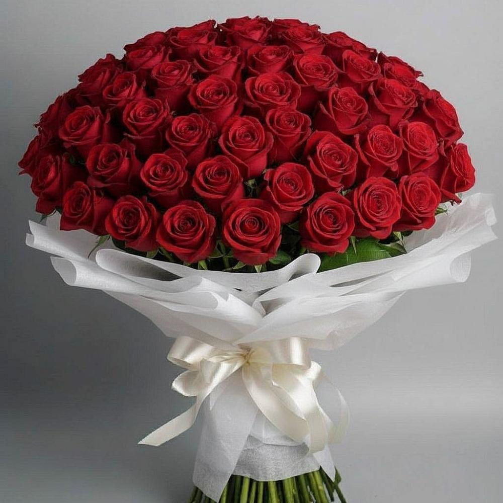 Букет 101 Красная роза Блэк Мэджик в Томске