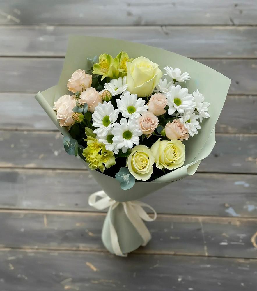 Букет цветов из: Альстромерии, Розы и Хризантемы в Томске
