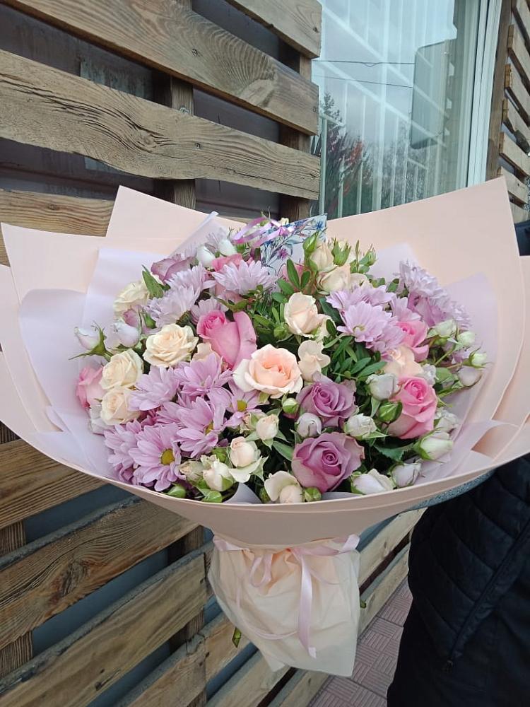 Букет цветов из: Розы и Хризантемы в Томске