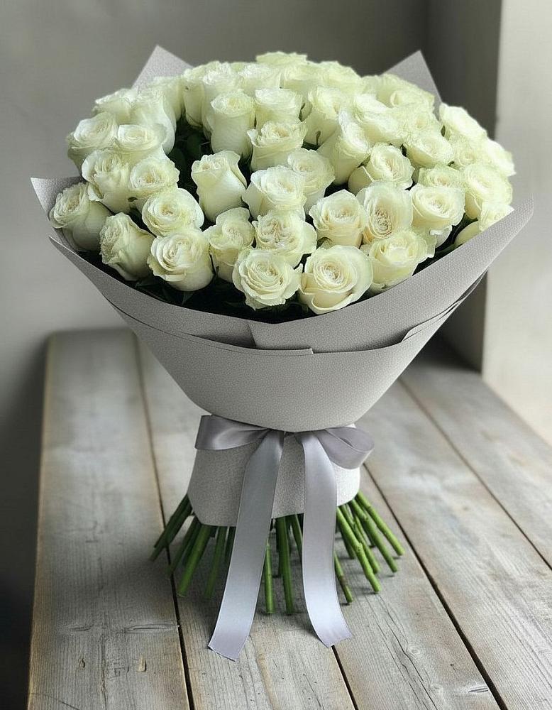 Букет 35 Белых роз в Томске
