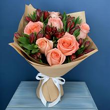 Букет цветов из:  Розы и Альстромерии в Томске