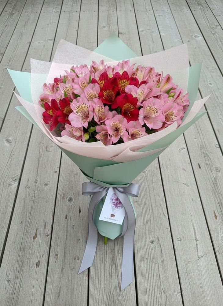 Букет цветов из: Альстромерии в Томске