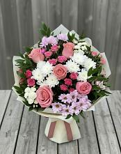 Букет цветов из:  Альстромерии, Гвоздики, Розы и Хризантемы в Томске